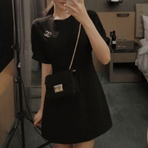 Chuu black dress